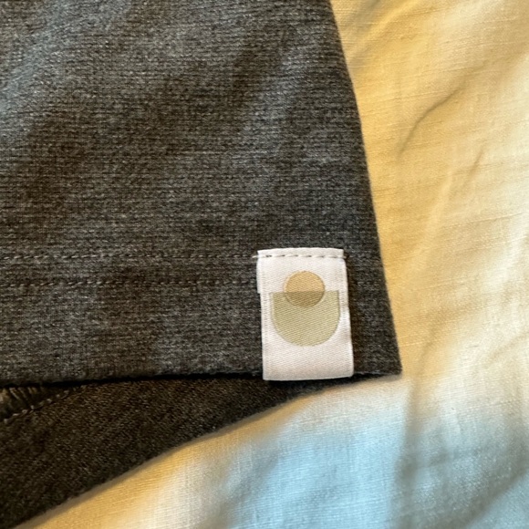 Lalabu Sooth Shirt Bundle (black and grey). - Picture 7 of 7